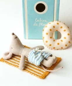Maileg Beach Mice - Little Brother In Cabin De Plage Toy
