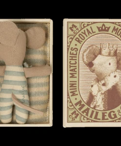 Maileg Baby Topolino Che Dorme - Righe Azzurre E Fiocchetto