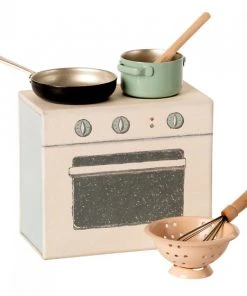 Maileg Cooking Set in Matchbox