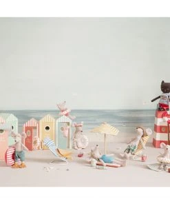 Maileg Beach Mice Little Sister in Cabin de Plage