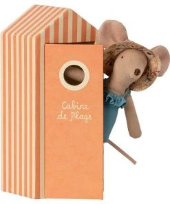 Maileg Mom Is Smiling In Her Beach Cabin Toy